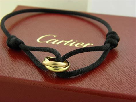 cartier trinity bracelet colors|cartier trinity with black gold.